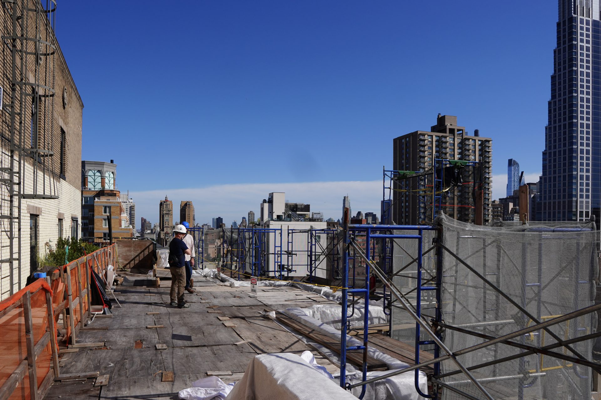 Rooftop scaffold rigging for swing stages at 253 West 72nd Street